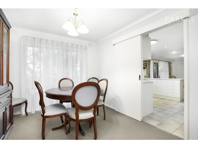 9 Dowling Grove, Doncaster East VIC 3109