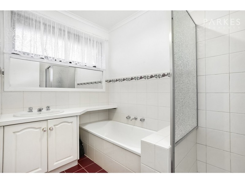 9 Dowling Grove, Doncaster East VIC 3109