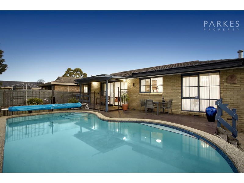 9 Dowling Grove, Doncaster East VIC 3109