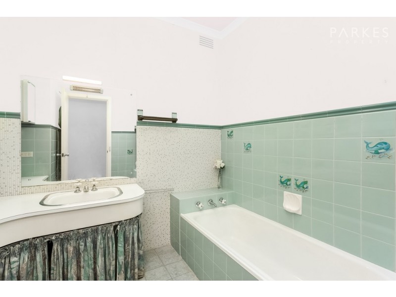 20 Pine Way, Doncaster East VIC 3109