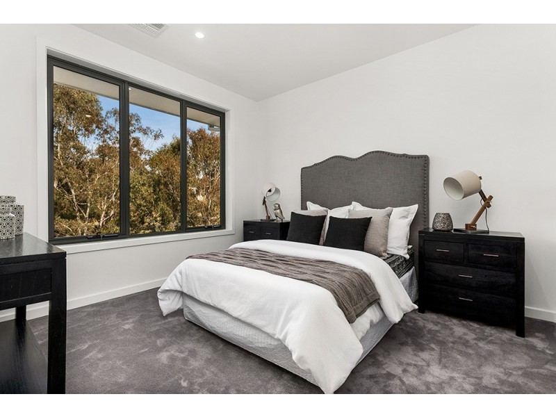 1/7 McLachlan Street, Templestowe VIC 3106