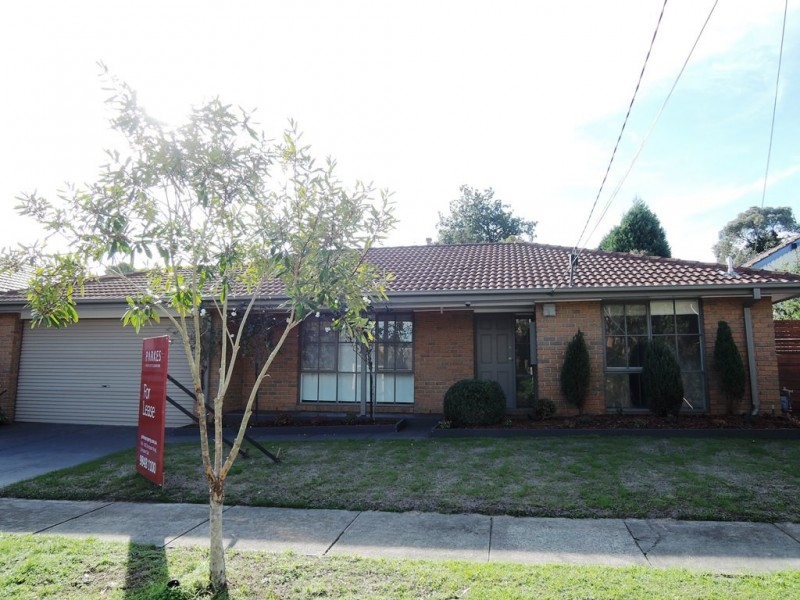 11 Adelyn Avenue, Donvale VIC 3111