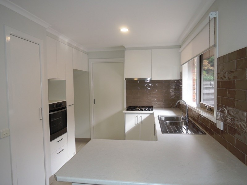 11 Adelyn Avenue, Donvale VIC 3111