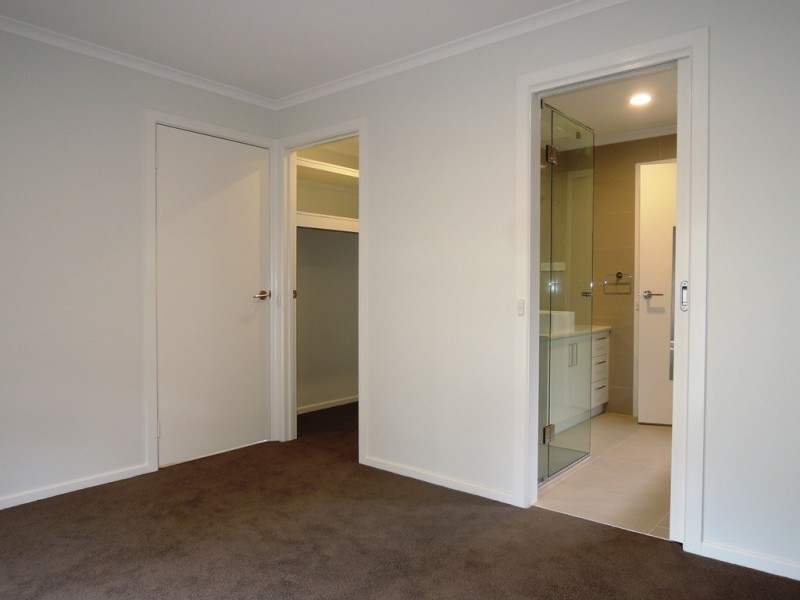 11 Adelyn Avenue, Donvale VIC 3111