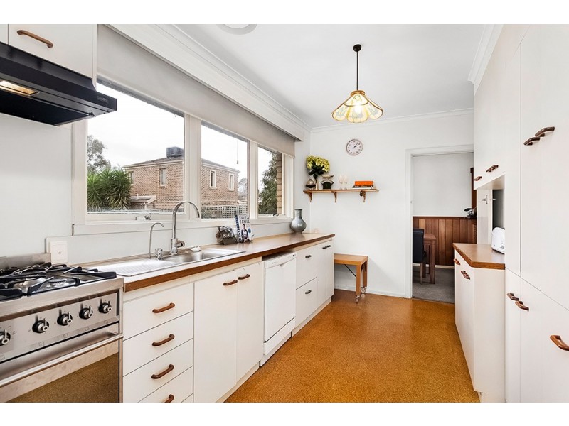 26 Carrathool Street, Bulleen VIC 3105