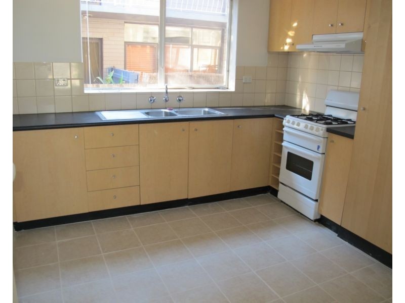 2/420 Blackshaws Road, Altona North VIC 3025