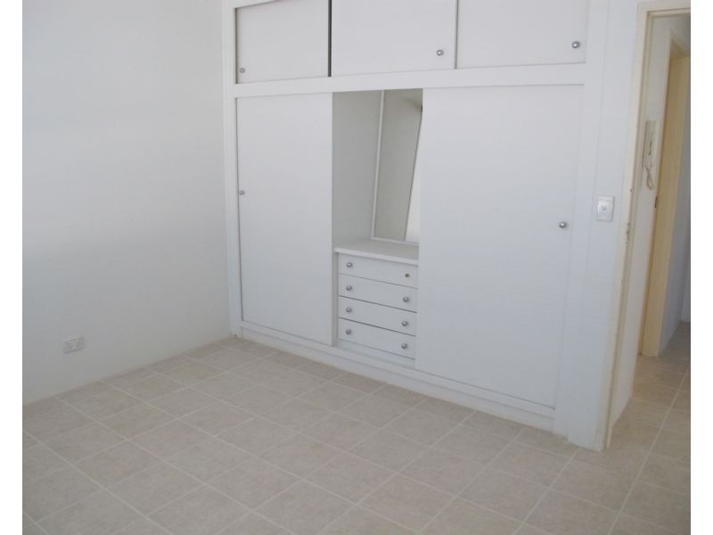 2/420 Blackshaws Road, Altona North VIC 3025