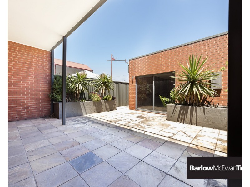 133 John Liston Dive, Newport VIC 3015