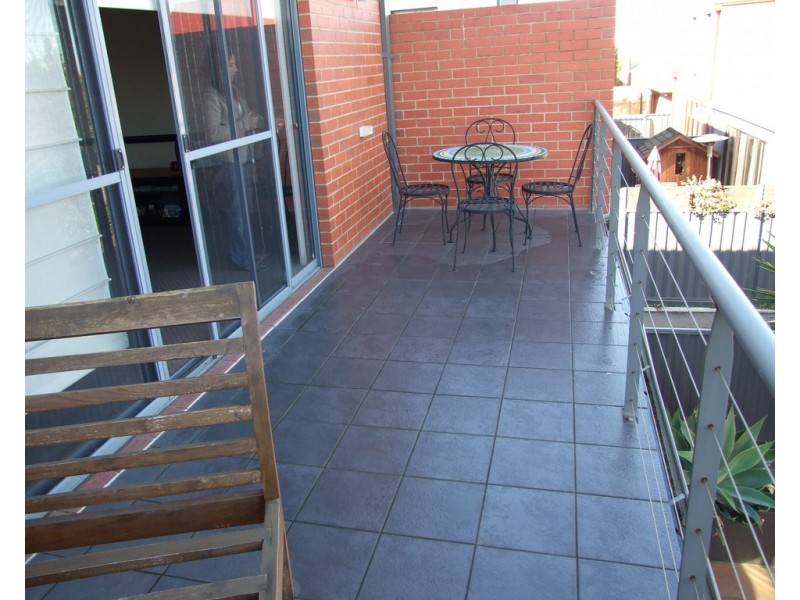 133 John Liston Dive, Newport VIC 3015