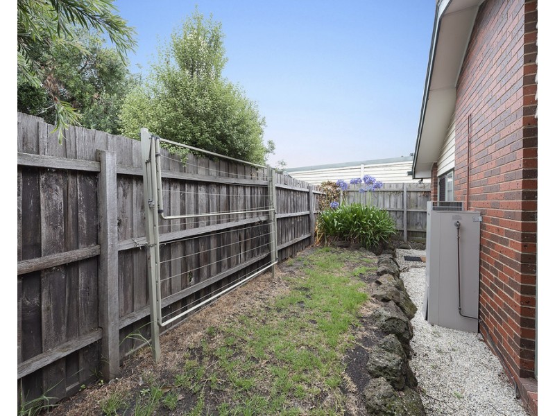 303 Douglas Parade, Newport VIC 3015