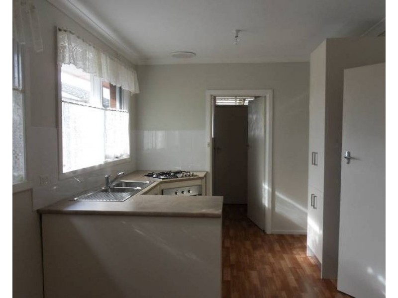 17 Stapley Crescent, Altona North VIC 3025