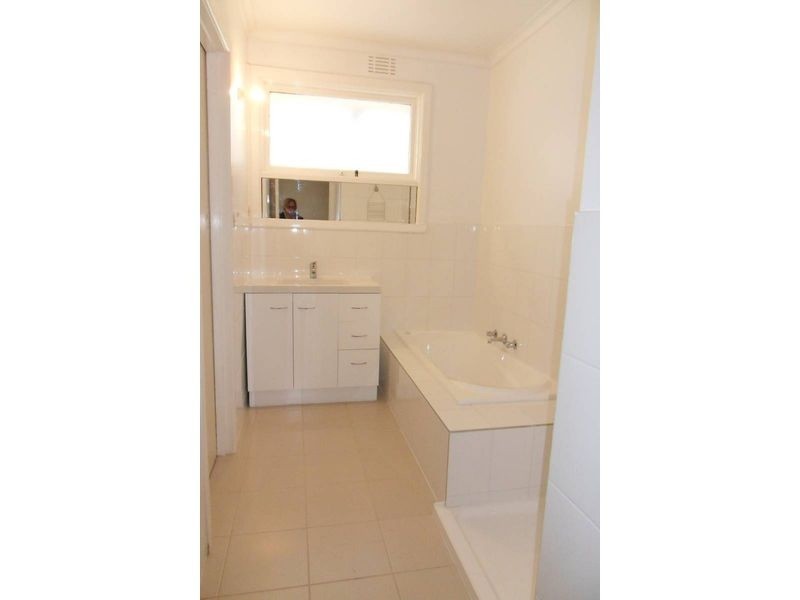 17 Stapley Crescent, Altona North VIC 3025