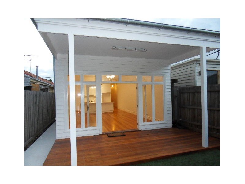 96 Farm Street, Newport VIC 3015