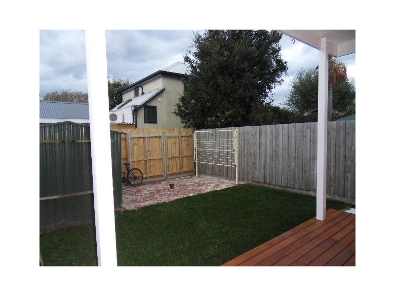 96 Farm Street, Newport VIC 3015