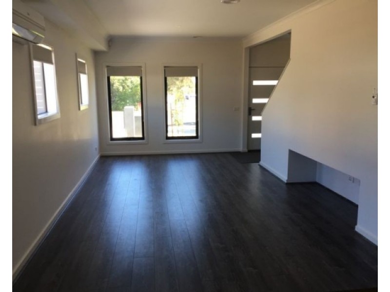 1/4 Freemans Road, Altona North VIC 3025