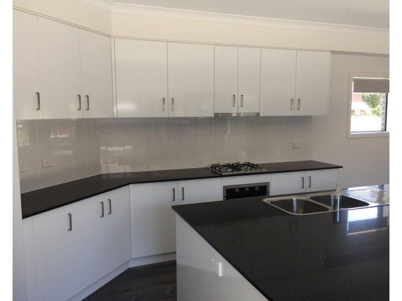 1/4 Freemans Road, Altona North VIC 3025