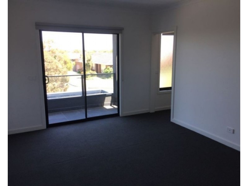 1/4 Freemans Road, Altona North VIC 3025