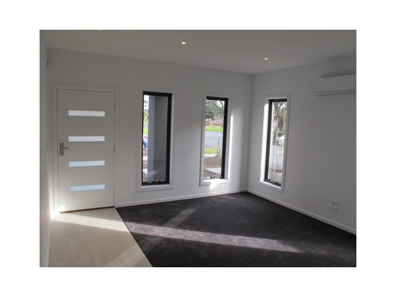 1/20 Lynch Road, Brooklyn VIC 3012