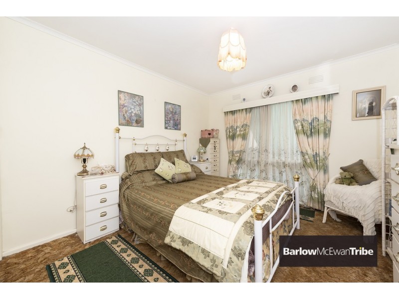 19 The Circle, Altona North VIC 3025