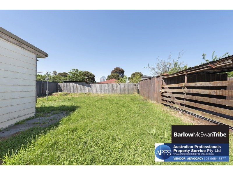 2 Hatherley Grove, Altona North VIC 3025
