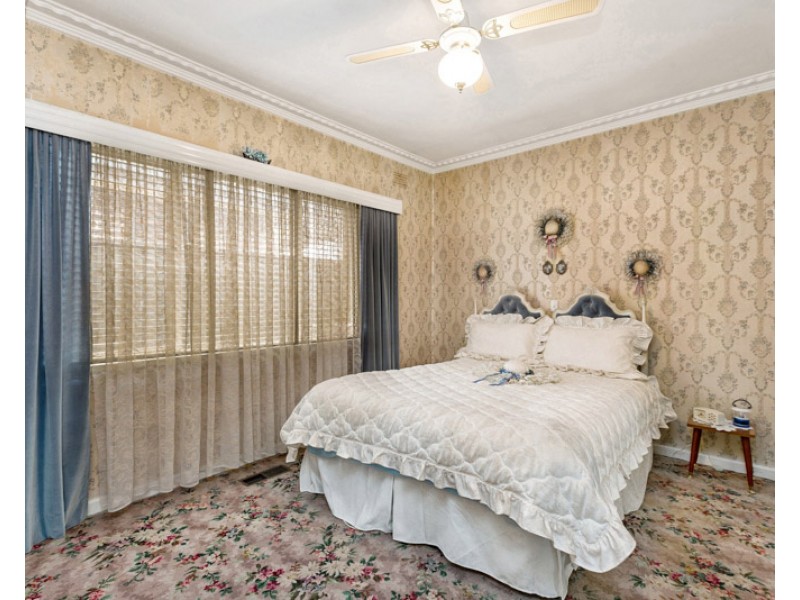 72 The Avenue, Spotswood VIC 3015