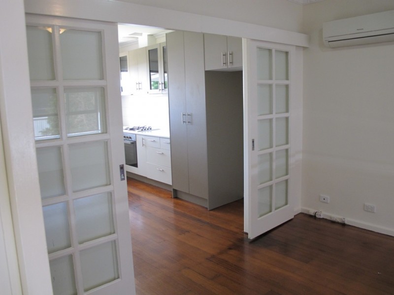 25 Ronald Avenue, Altona North VIC 3025