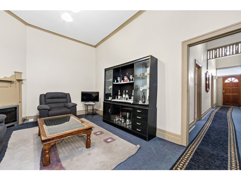 10 Webster Street, Seddon VIC 3011