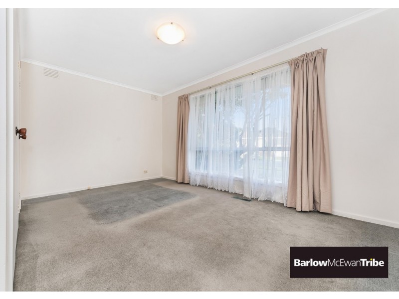 9 Waters Drive, Seaholme VIC 3018