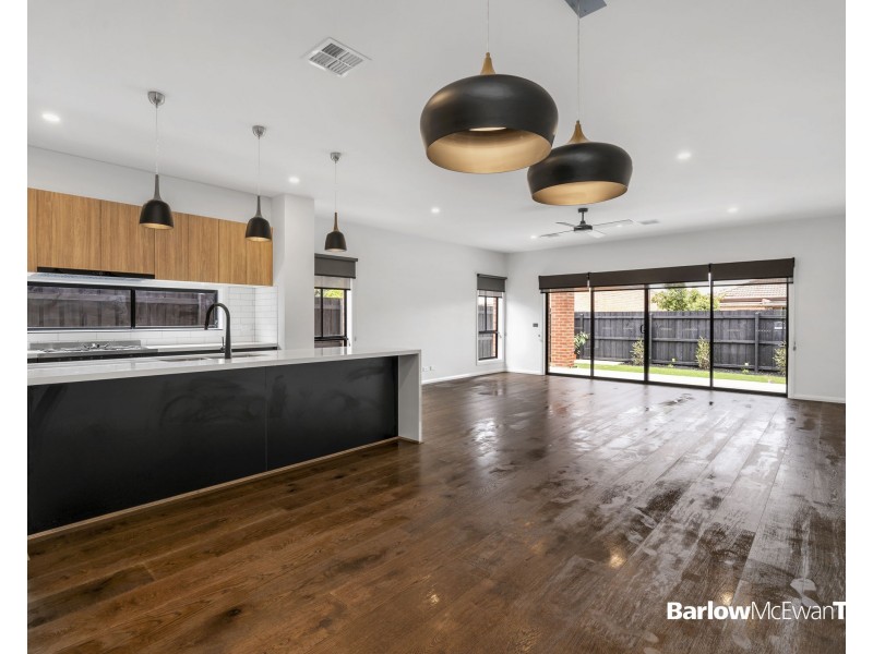 101 Fifth Avenue, Altona North VIC 3025