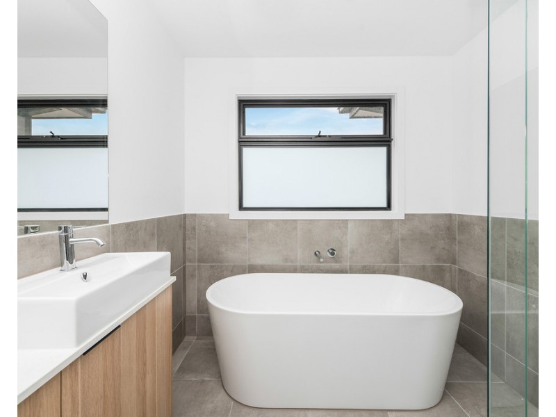 44 MacDonald Avenue, Altona North VIC 3025