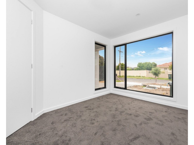 44 MacDonald Avenue, Altona North VIC 3025