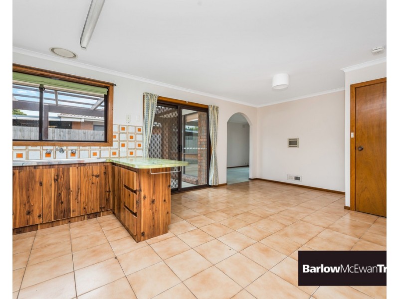 29 McIntyre Drive, Altona VIC 3018