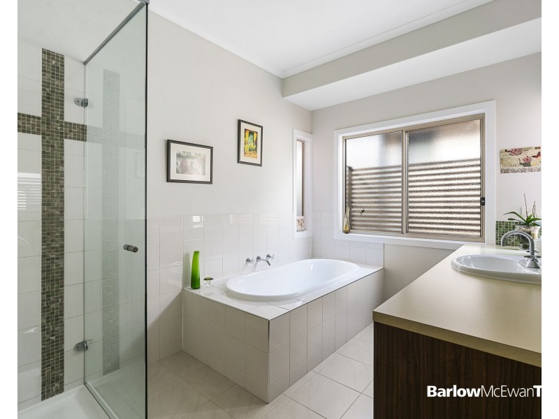 183 John Liston Drive, Newport VIC 3015