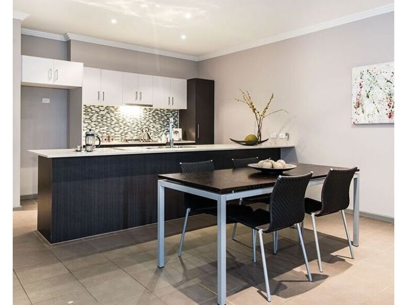 8/119 Blackshaws Road, Newport VIC 3015