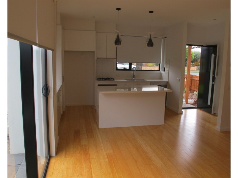 183 Blackshaws Road, Newport VIC 3015