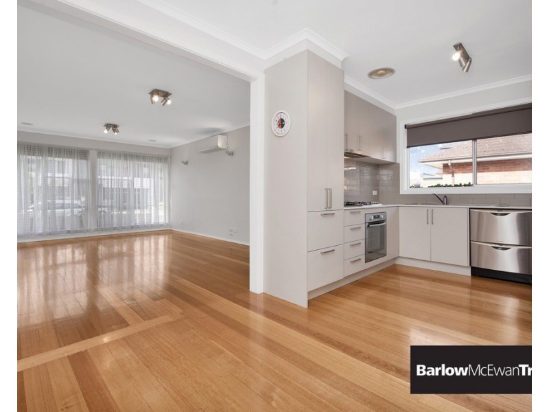 11 Bradley Street, Newport VIC 3015