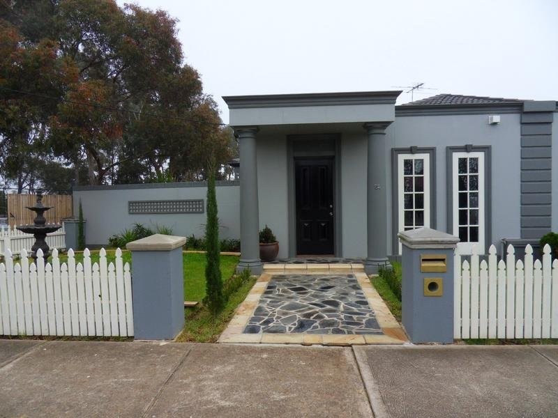 24 Kingham Street, Newport VIC 3015