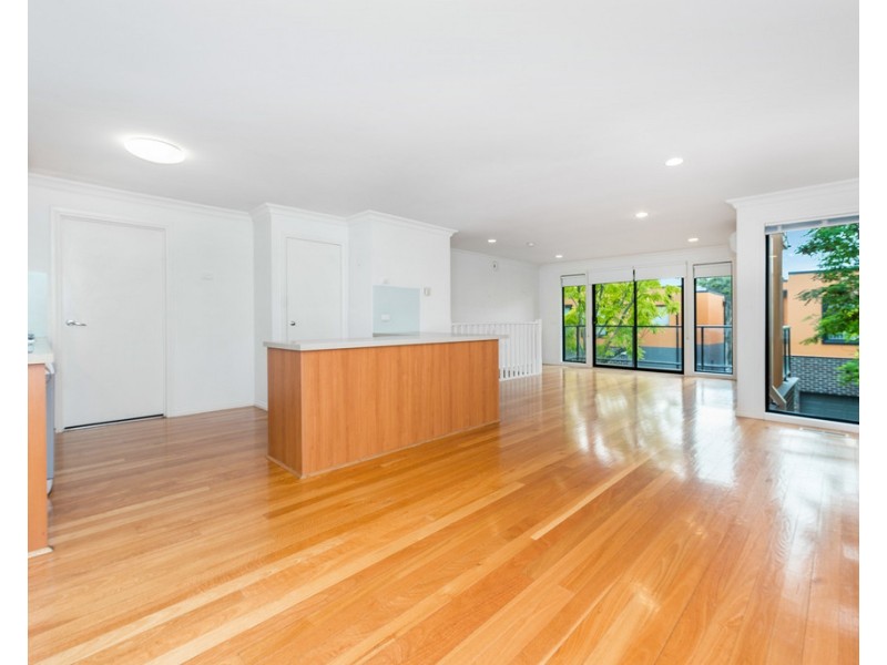 16/3 Johnston Street, Newport VIC 3015
