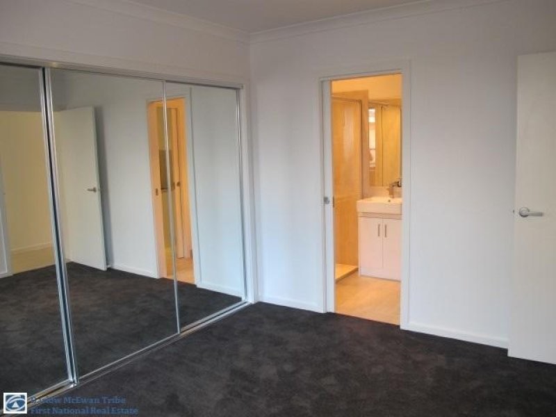 2/20 Lynch Road, Brooklyn VIC 3012