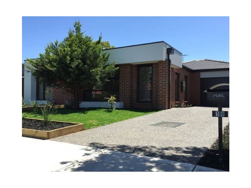 10 Blair Court, Altona North VIC 3025