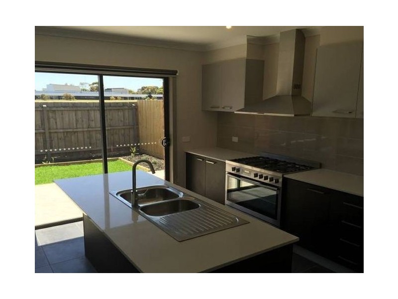 10 Blair Court, Altona North VIC 3025