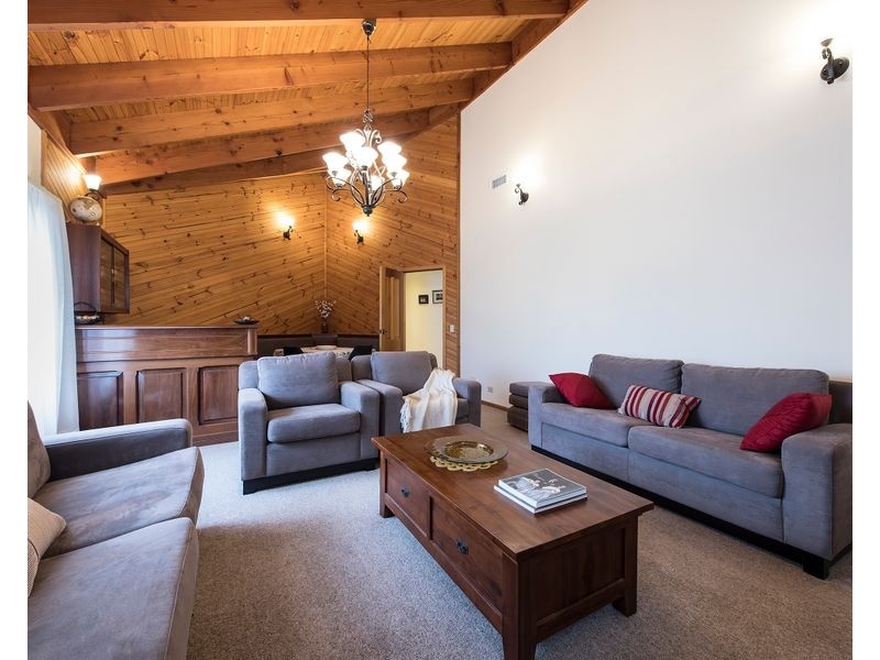 140 Dunhelen Lane, Yuroke VIC 3063