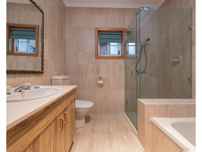 140 Dunhelen Lane, Yuroke VIC 3063