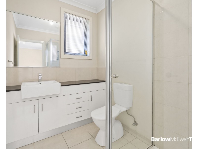 2/31 Marigold Avenue, Altona North VIC 3025