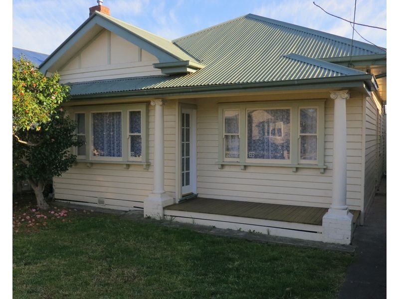 32 Farm Street, Newport VIC 3015