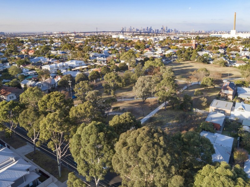 24 Johnston Street, Newport VIC 3015