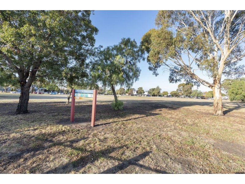 24 Johnston Street, Newport VIC 3015