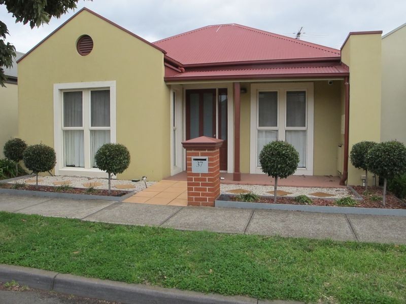 37 Merrett Drive, Williamstown VIC 3016