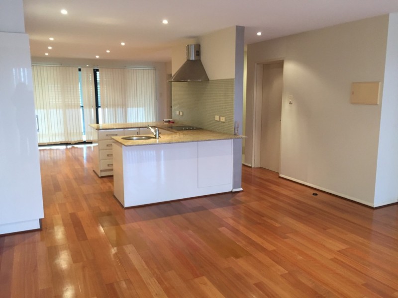 2 / 10 – 12 Cook Parade, Lemon Tree Passage NSW 2319