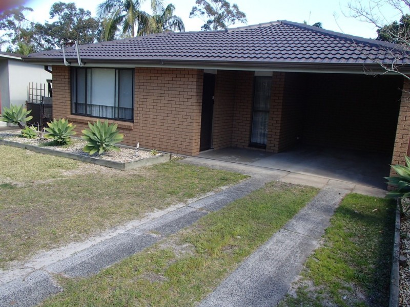 8 Lloyd George, Tanilba Bay NSW 2319